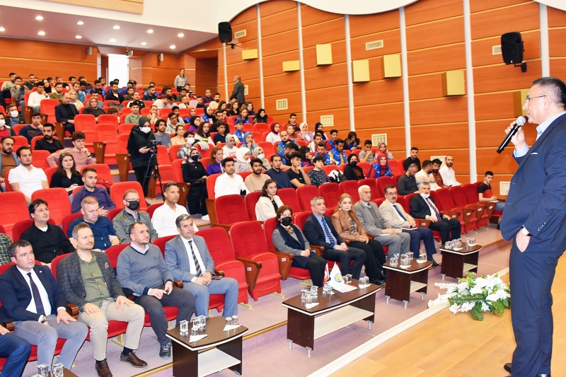 Harran Üniversitesi’nde 1 Milyon Gence İstihdam Projesinin Tanıtımı Yapıldı