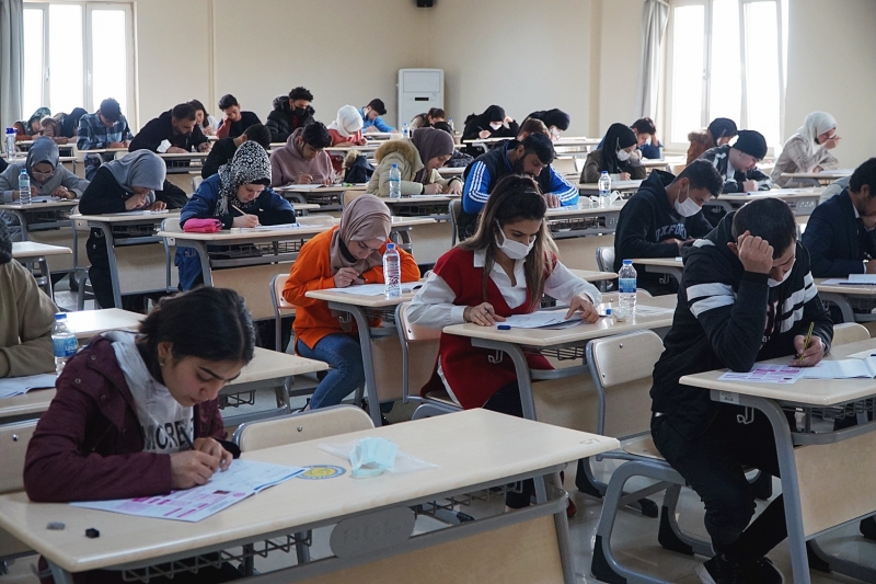 HRÜ’de Uluslararası Öğrencilere Yönelik 2. Sınavın Başvuruları Devam Ediyor