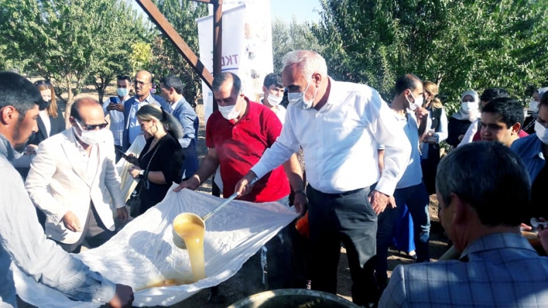 Milletvekili Aydınlık ve CHP Şanlıurfa Heyeti Hilvan’da Festivale Katıldı