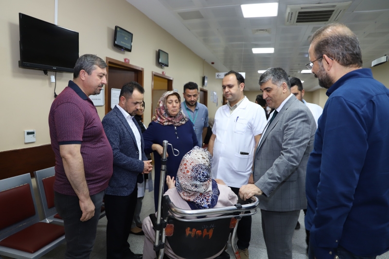 Şanlıurfa İl Sağlık Müdürü Prof. Dr. Mehmet GÜLÜM Şanlıurfa Mehmet Akif İnan Eğitim ve Araştırma Hastanesini ziyaret etti